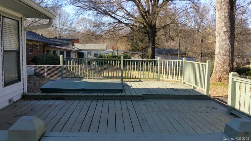 4043 Southgate Dr, Charlotte, NC 28205
