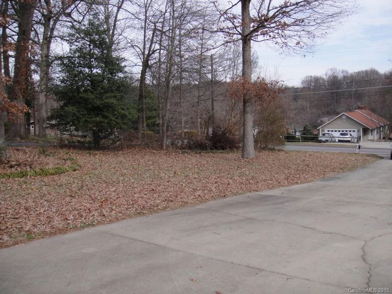 3653 Lake Shore Rd, Denver, NC 28037