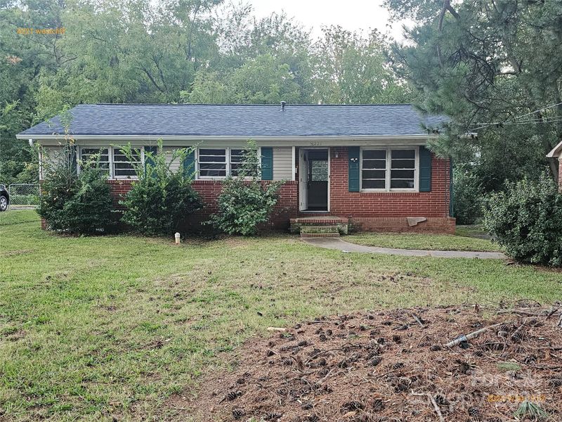 4221 Westcliff Dr, Charlotte, NC 28208