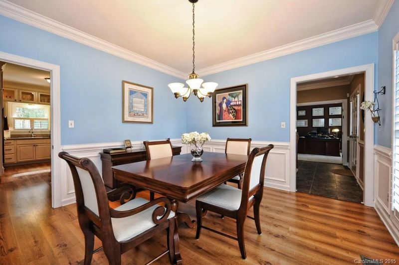 101 Gerald Lee Ct, Charlotte, NC 28270