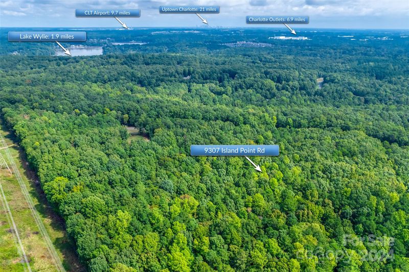 9307 Island Point Rd, Charlotte, NC 28278