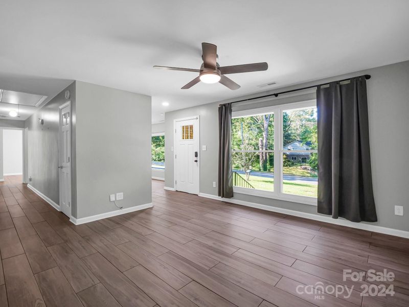 806 N Flint St, Lincolnton, NC 28092
