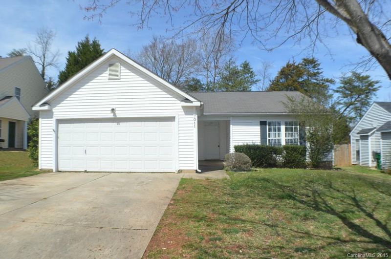 7011 Alanbrook Rd, Charlotte, NC 28215