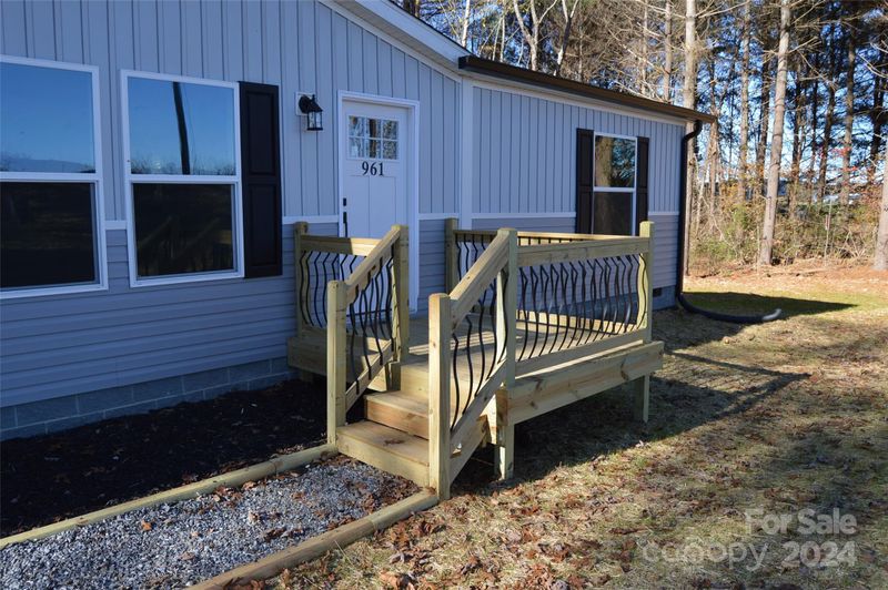 961 Myers Mill Rd, Olin, NC 28660