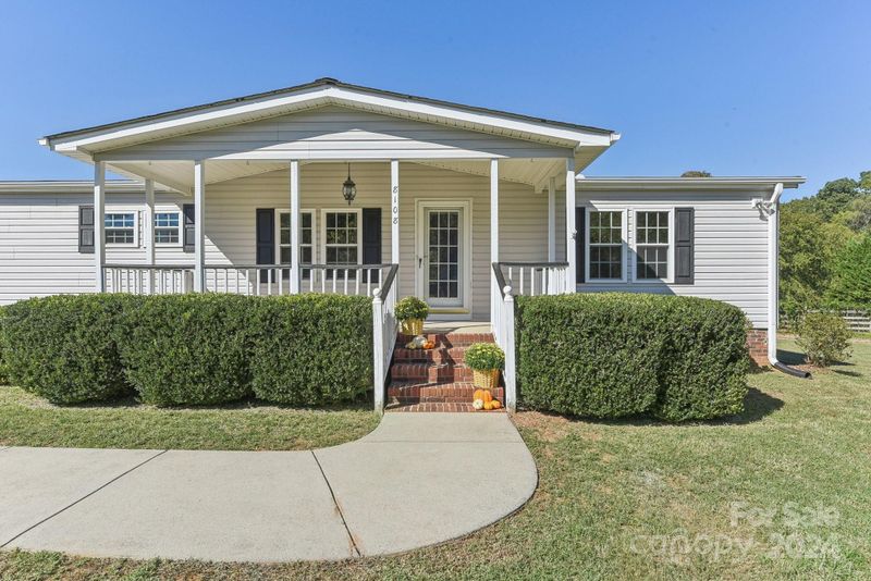 8108 Karriker Rd, Kannapolis, NC 28081