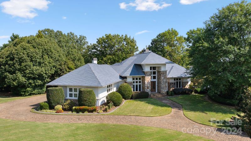 18210 Town Harbour Rd, Cornelius, NC 28031