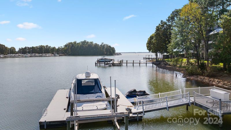 18210 Town Harbour Rd, Cornelius, NC 28031