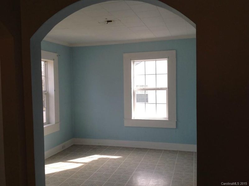 116 Bates Ave, Cherryville, NC 28021