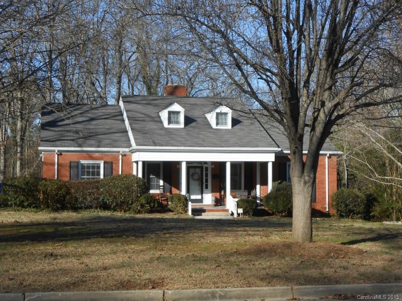 514 Barr St W, Lancaster, SC 29720