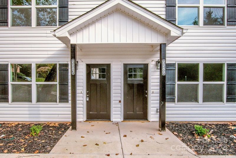2289 9th Avenue Dr NE, Hickory, NC 28601