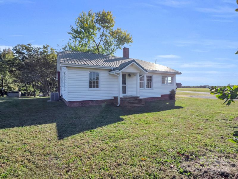 574 Cat Square Rd, Lincolnton, NC 28092