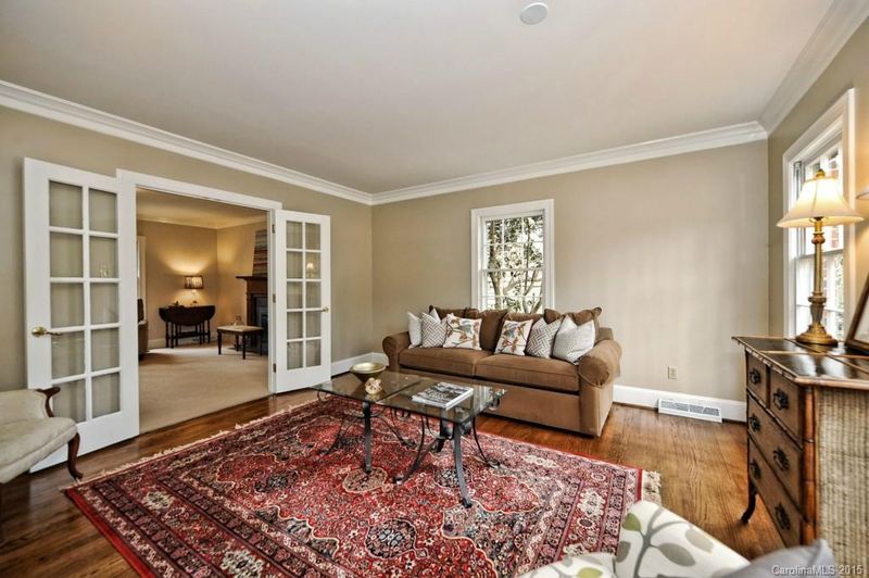 434 Shasta Ln, Charlotte, NC 28211