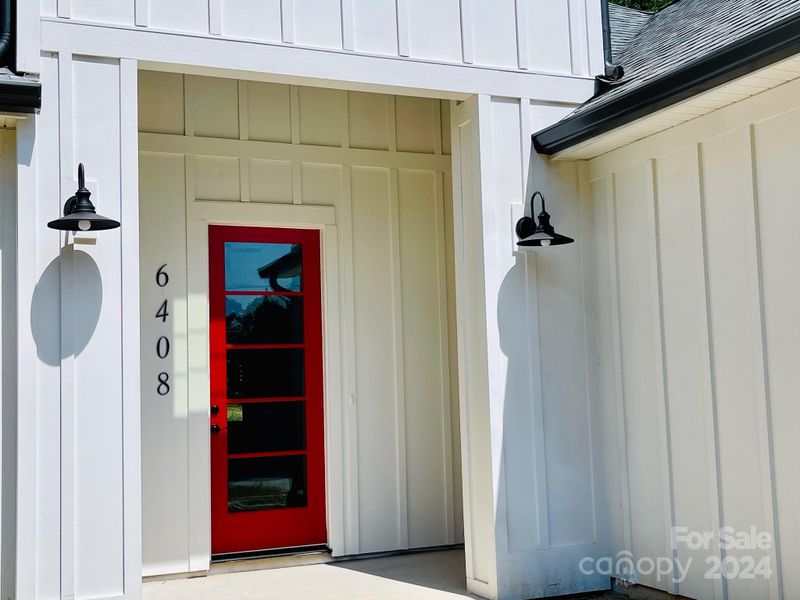 6408 Lake Rd, Charlotte, NC 28227