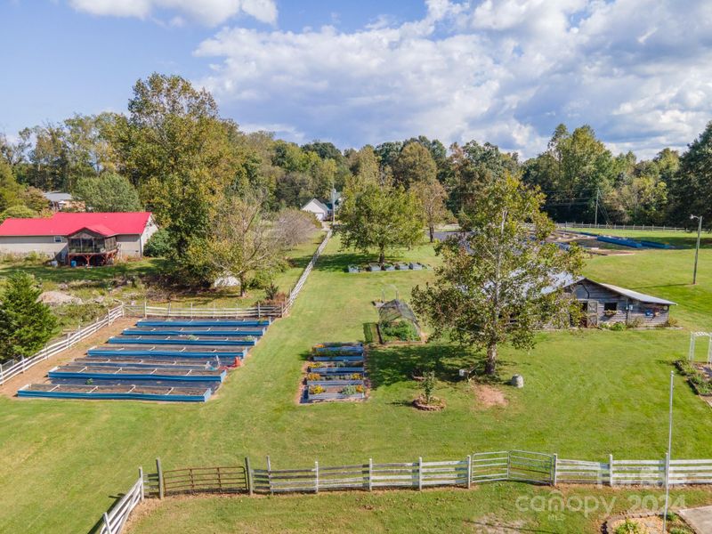 1888 Robinwood Rd, Newton, NC 28658