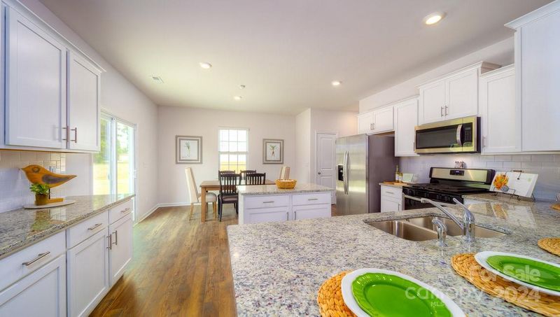 3700 Charles St NW, Conover, NC 28613