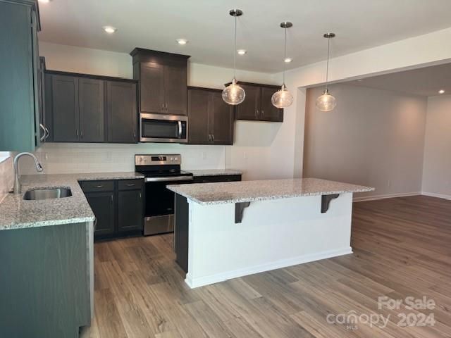 5122 Carrick St, Charlotte, NC 28213
