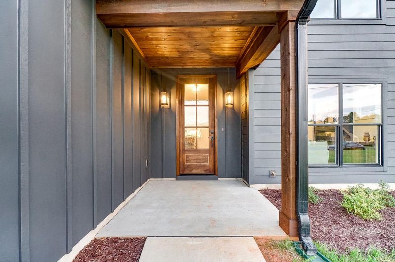3184 Burlingame Dr, Crouse, NC 28033