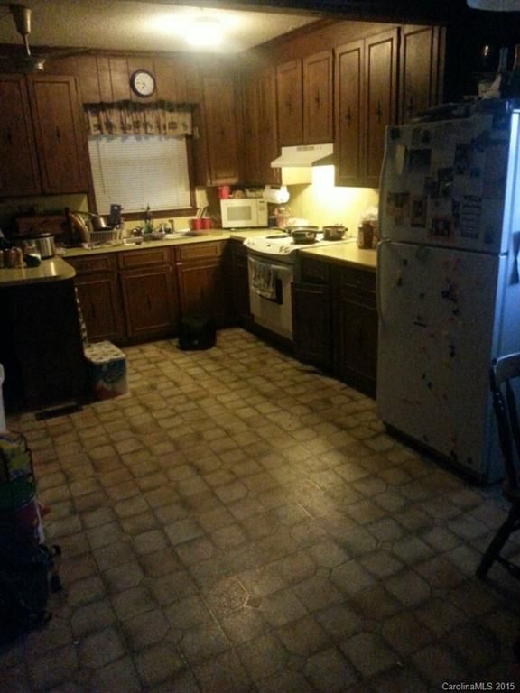 1995 Hough Rd, Lancaster, SC 29720