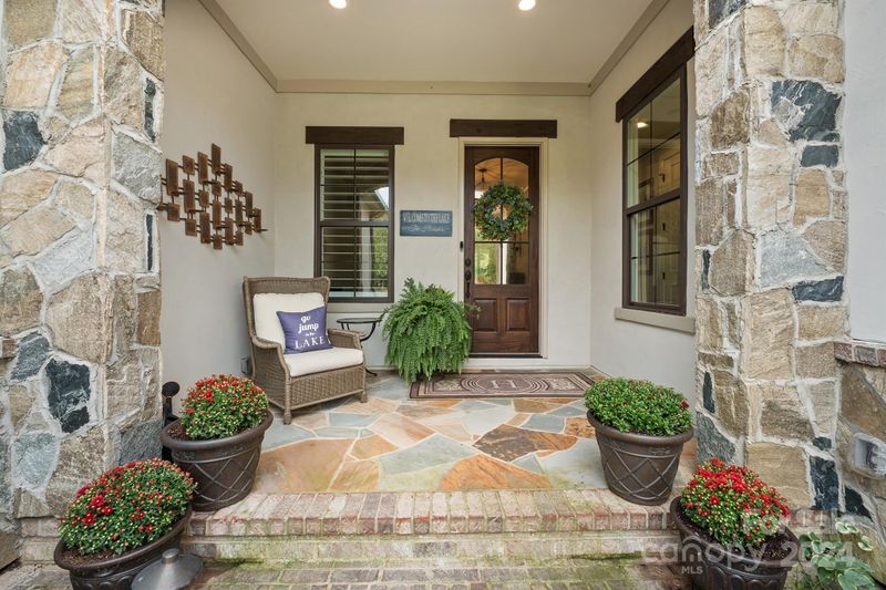 20419 Queensdale Dr, Cornelius, NC 28031