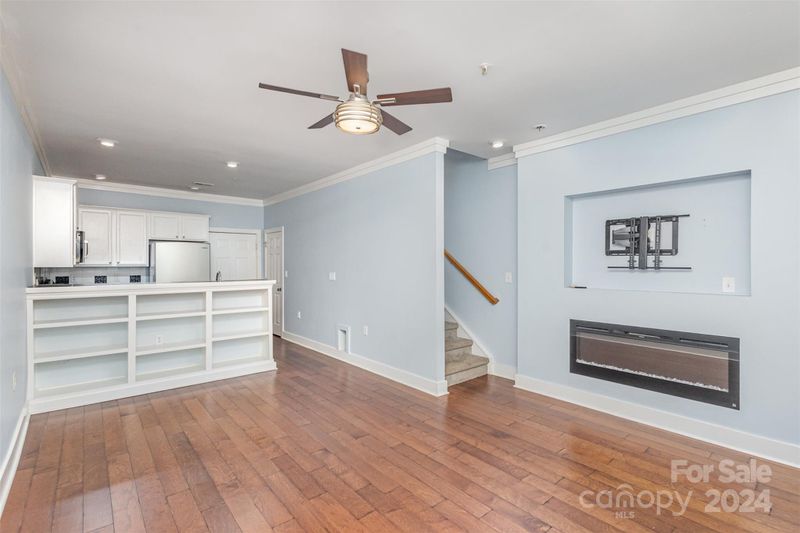 215 Harbour Place Dr, Davidson, NC 28036