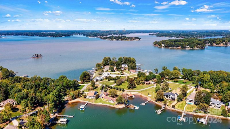 5089 Windward Point Ln, Denver, NC 28037