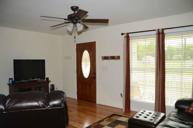 913 Evelyn Ave, Kannapolis, NC 28083