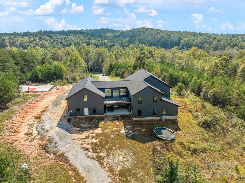 7504 Greedy Hw, Hickory, NC 28602