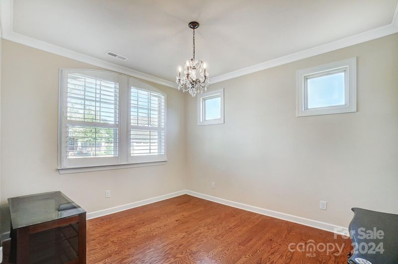 573 Lincoln Quarters Ln, Tega Cay, SC 29708