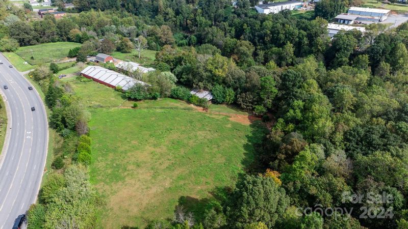 2560 Brookford Blvd, Hickory, NC 28602