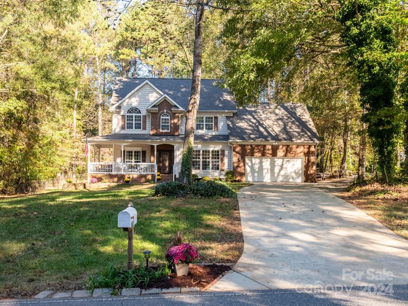 6811 Lowesville Ln, Stanley, NC 28164