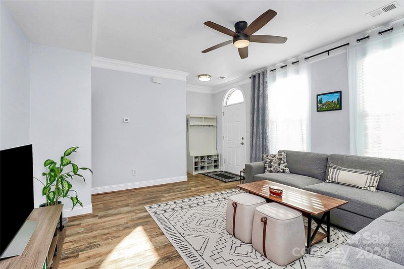 21327 Pine St, Cornelius, NC 28031