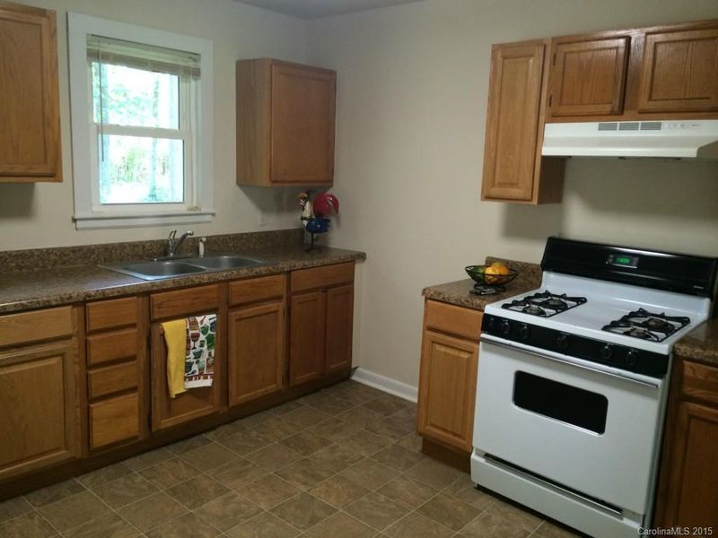 2139 Syracuse Dr, Charlotte, NC 28216