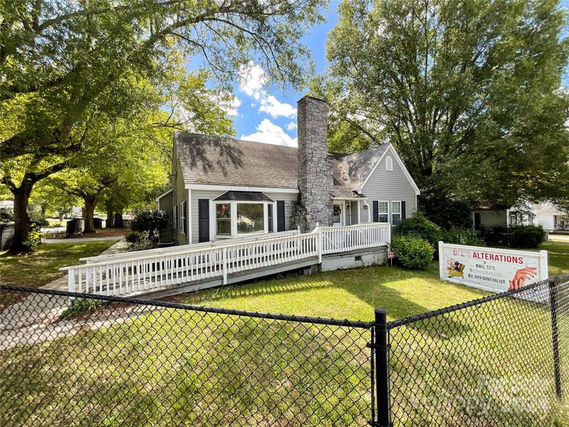 1806 Lane St, Kannapolis, NC 28083