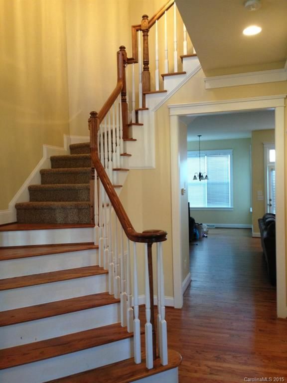146 Gresham Ln, Mooresville, NC 28117