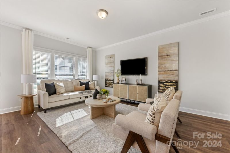 417 Kingsway Cir, Charlotte, NC 28214