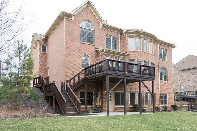 1017 Westbury Dr, Matthews, NC 28104