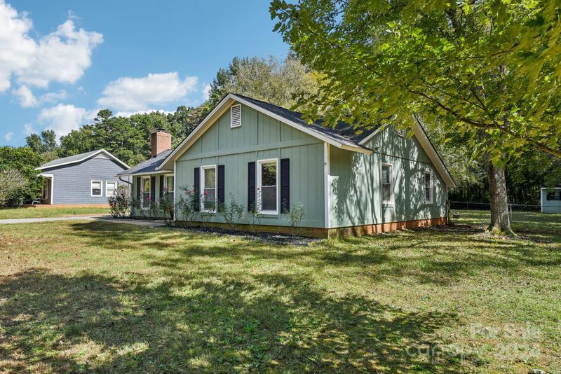 7700 Davis Rd, Mint Hill, NC 28227