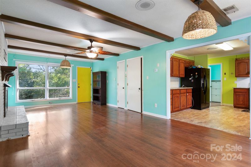 6193 Greedy Hw, Hickory, NC 28602