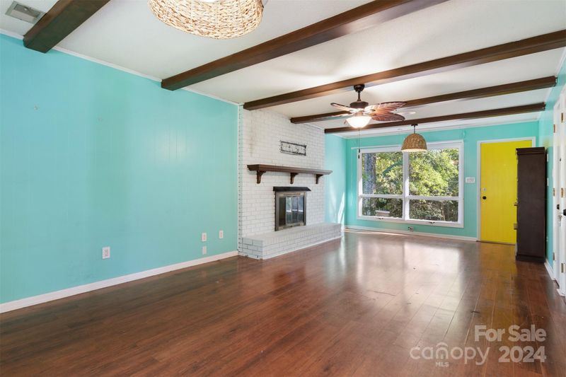 6193 Greedy Hw, Hickory, NC 28602
