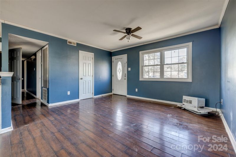 114 Queensgate Rd, Clover, SC 29710