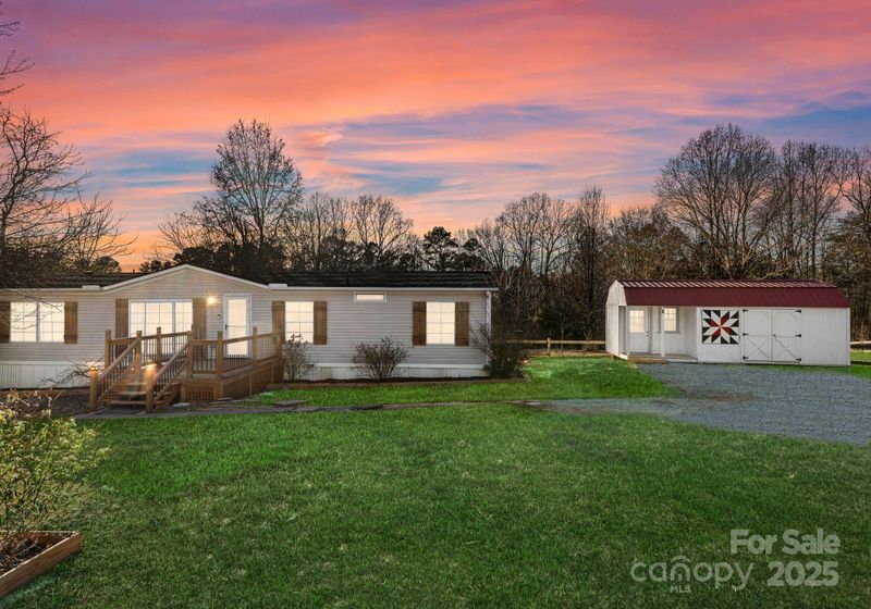 1812 Shearers Rd, Davidson, NC 28036