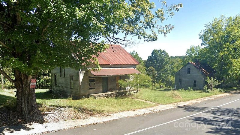 4255 Henry River Rd, Hickory, NC 28602