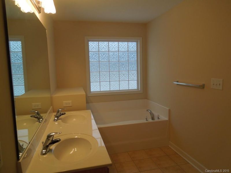 406 21st St W, Kannapolis, NC 28081