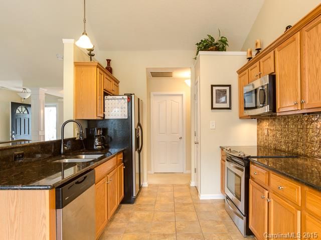 6848 Blake Brook Dr, Concord, NC 28025