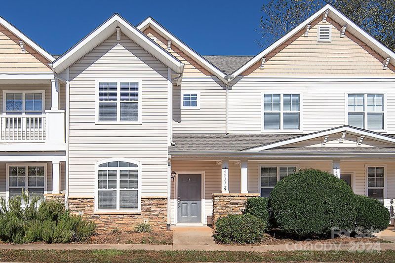 14933 Scothurst Ln, Charlotte, NC 28277