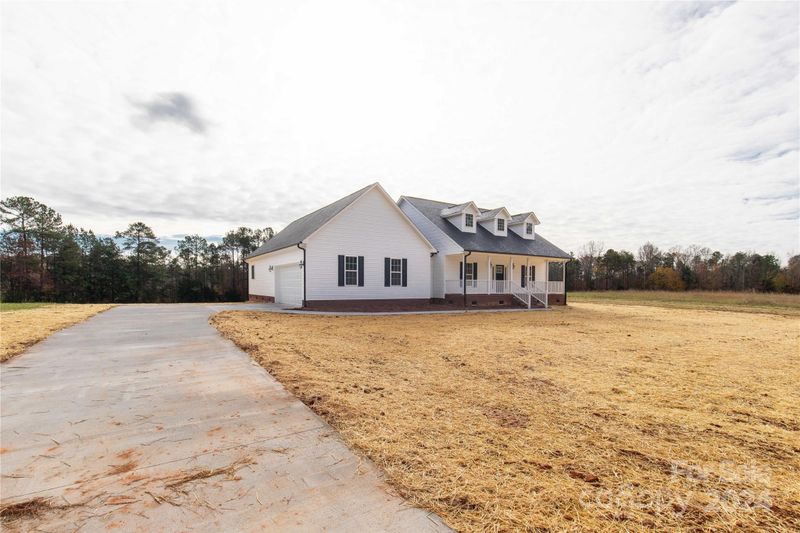 444 Cedar Grove Rd, Clover, SC 29710
