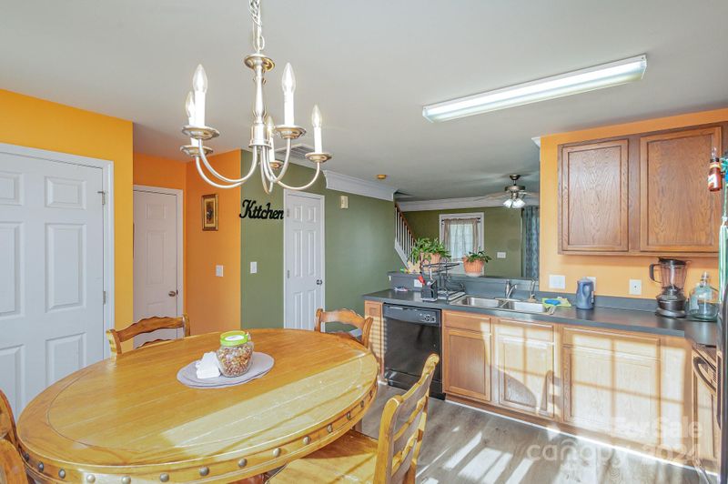 961 Sundance Dr, Gastonia, NC 28054