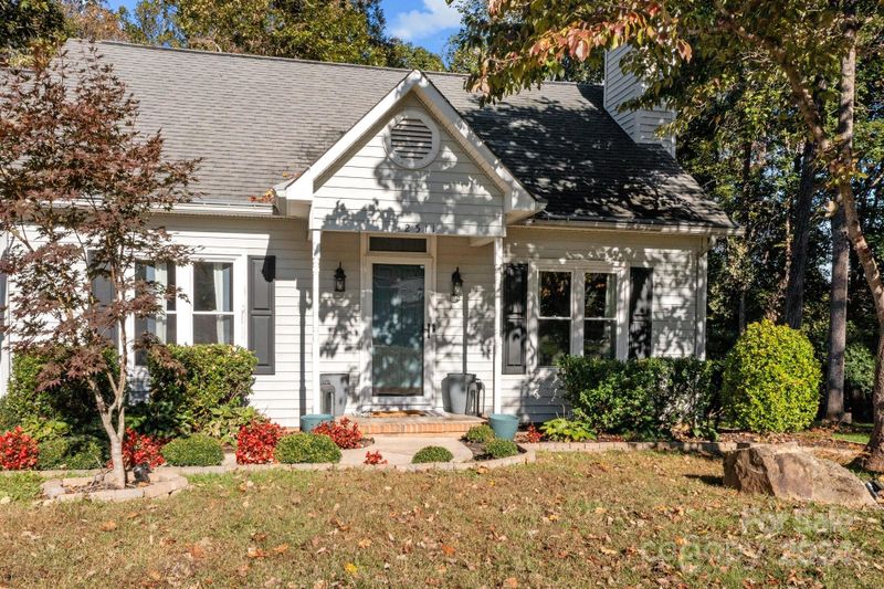 2511 Applegate Dr, Concord, NC 28027