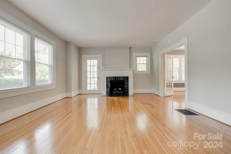 505 W 3rd Ave, Gastonia, NC 28052