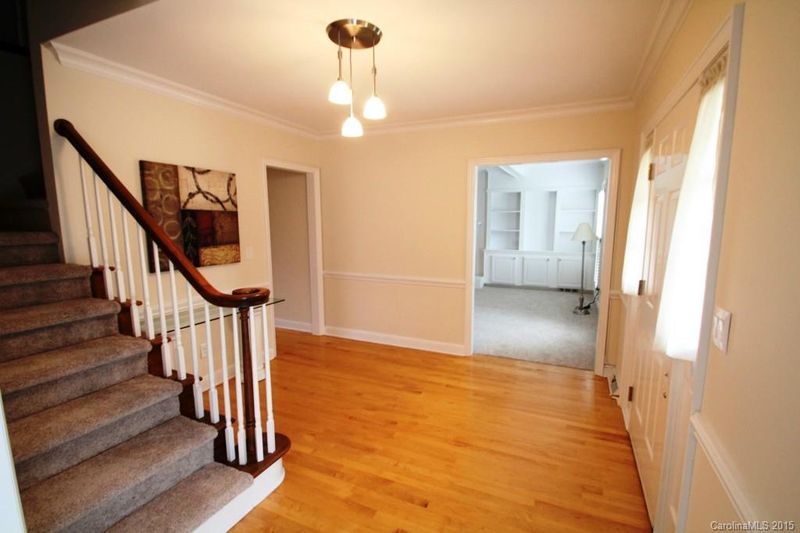 10101 Patrick Henry Ln, Charlotte, NC 28277